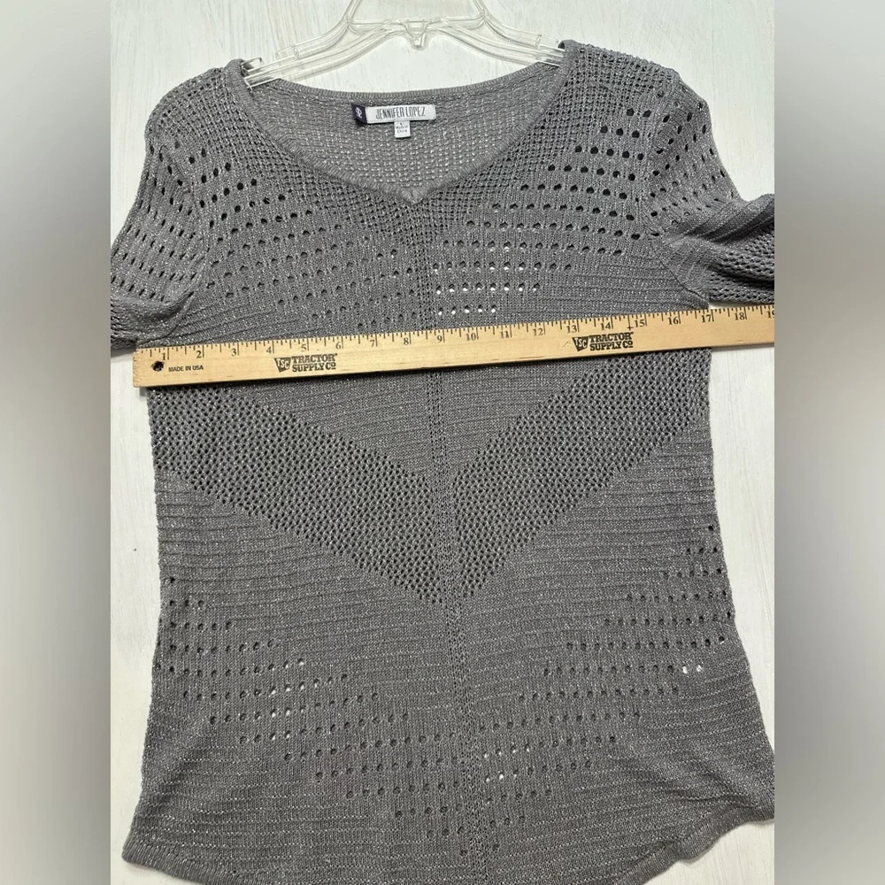 Jennifer Lopez Metallic Gray Open Knit Sweater L Long Sleeve Rayon Blend Top - Picture 3 of 8